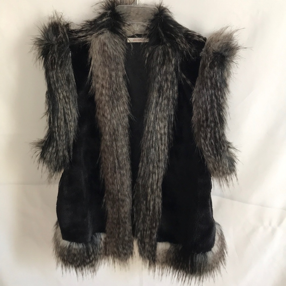 Ella Moss faux fur vest